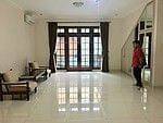 Gambar 4 For Rent Rumah Mewah Di Simprug Jakarta Selatan 