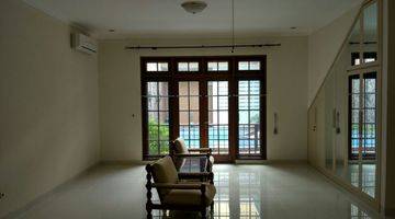 Gambar 5 For Rent Rumah Mewah Di Simprug Jakarta Selatan 