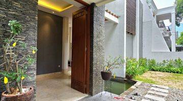 Gambar 5 Rumah Tropical Modern, Strategis Di Kebayoran Baru 