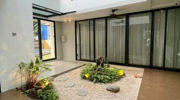 Gambar 4 Rumah Hoek Private Pool Cluster Prime Bintaro Jaya Sektor  7 Strategis