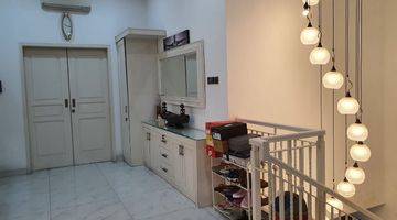 Gambar 3 Rumah 2 Lantai Siap Huni SHM di Jl. Raya Kavling Hankam, Jakarta Barat