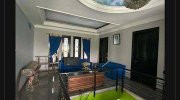 Gambar 2 Rumah Luas 2 Lantai Semi Furnished di Kemang Pratama 2 Siap Huni