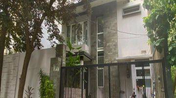 Gambar 1 Rumah Eksklusif Komplek Pondok Anggrek  Rumah Semi Furnished