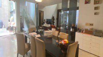 Gambar 5 Rumah Eksklusif Komplek Pondok Anggrek  Rumah Semi Furnished