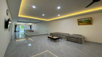 Gambar 1 Selangkah Ke Roxy Mas. Rmh Mewah Baru 2 Lt. Strategis. Furnished