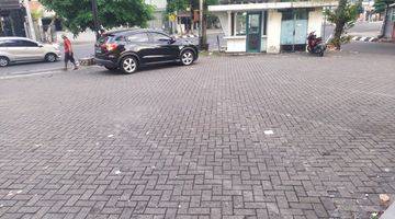 Gambar 4 Ruko 3.5Lt di Jl. Gajahmada Siap Pakai Strategis Jalan Raya