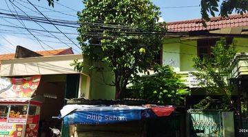 Gambar 3 DIJUAL Rumah Tua 2 lantai daerah Cipinang, Jakarta Timur