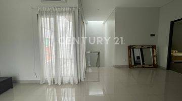 Gambar 3 Rumah Baru Daerah Kebagusan, Lingkungan Tenang Furnished