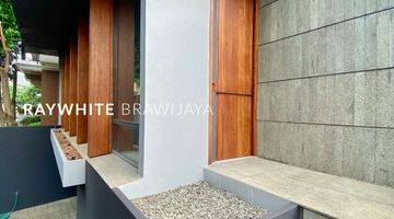 Gambar 2 Townhouse Modern Tropical Design Area Cipete