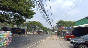 Gambar 1 Kavling Komersial terbaik dijalan Raya Alternatif Cibubur terletak di antara CBD dan kota wisata