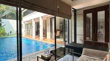 Gambar 4 RUMAH TROPICAL DALAM TOWN HOUSE DI KEMANG JAKARTA SELATAN