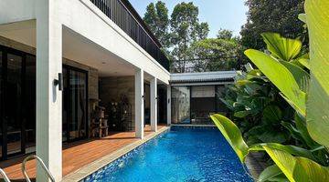 Gambar 2 RUMAH TROPICAL DALAM TOWN HOUSE DI KEMANG JAKARTA SELATAN