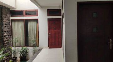 Gambar 1 Rumah 2 Lantai Bagus di Villa Bintaro Indah, Dijual Dengan Lokasi Yang Strategis. 