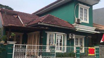 Gambar 4 Rumah 2 Lantai Dijual Kondisi Bagus Di Graha Bintaro Keamanan 24 Jam, Lokasi Dekat Pasar Segar.