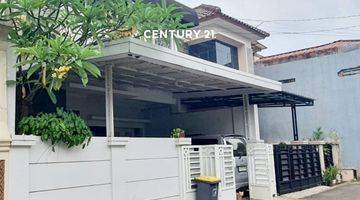 Gambar 1 Rumah Modern 2 Lantai Lingkugan Asri Pondok Kelapa