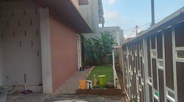 Gambar 3 Rumah 2 Lantai Semi Furnished Bagus di Kalibata Selatan