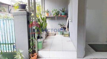 Gambar 2 Rumah Dekat Rs Area Pusat Perbelanjaan 