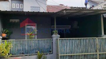 Gambar 1 Rumah Dekat Rs Area Pusat Perbelanjaan 