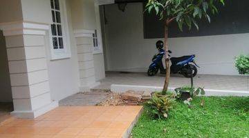 Gambar 1 Rumah 2 Lantai Boulevard Utama SHM di Legenda wisata 