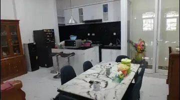 Gambar 2 Rumah Cantik Semi furnished Siap Huni 2 Lantai di Citra Grand 