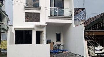 Gambar 1 Mau punya rumah di lok.strategis? Ada loh di jl.pemuda depan UNJ