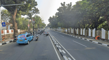 Gambar 5 Gedung Kantor dibawah NJOP di Pasar Minggu, Jakarta Selatan