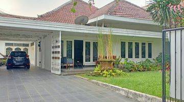 Gambar 1 Rumah di Jl Ki Mangunsarkoro Menteng Jakarta Pusat