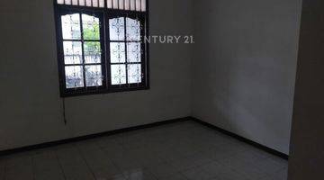 Gambar 4 Rumah Lokasi Strategis Di Kayu Putih NR0030