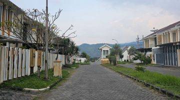 Gambar 2 Rumah Full Furnished 2lantai  Di Lawang