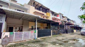 Gambar 3 Dijual Cepat Rumah 2.5 Lantai di Komplek Millenium Townhouse