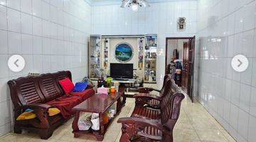 Gambar 1 Dijual Cepat Rumah 3.5 Lantai Jl. Hos Cokroaminoto Medan