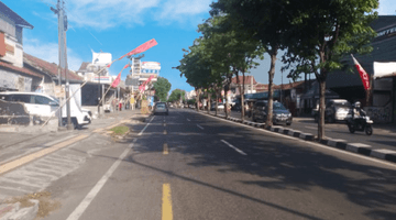 Gambar 1 Tepi Aspal, Dekat Malioboro dan UAD Terpadu