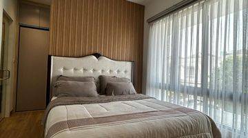 Gambar 1 Dijual Rumah Bagus Furnished Di The Springs, Cluster Flamingo