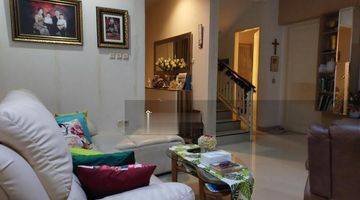 Gambar 3 Rumah Cantik Terawat Full Furnished Dalam Town House Di Pancoran