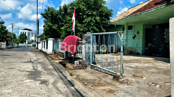 Gambar 1 RUMAH TANAH LUAS DI YAYASAN I PALEMBANG, DEKAT JM LEMABANG, PT PUSRI, SEKOLAH XAVERIUS, PASAR LEMABANG, PELABUHAN BOOM BARU, PULAU KEMARO