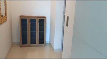 Gambar 3 Apartemen Pakuwon 3 Kamar Tidur Bagus Unfurnished