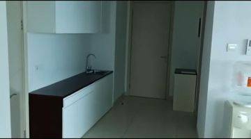 Gambar 2 Apartemen Pakuwon 3 Kamar Tidur Bagus Unfurnished