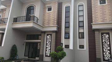 Gambar 3 Rumah 2 Lantai Baru Furnished SHM di Kranggan, Bekasi