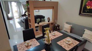 Gambar 4 Rumah 2 Lantai Baru Furnished SHM di Jalan Alternatif Cibubur, Bekasi