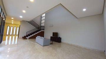 Gambar 4 For Rent Rumah Mewah 2Lantai Di Pondok Indah Jakarta Selatan