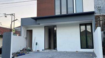 Gambar 1 Dijual Rumah Baru Babatan Pantai Semi Interior Furnished