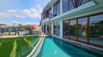 Gambar 1 Villa Luxury Batubolong Canggu 