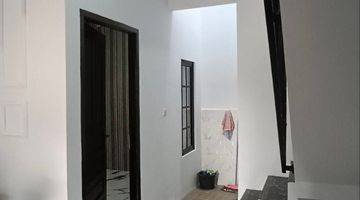 Gambar 1 Dijual Rumah 2,5 Lantai Lokasi Gas Alam Cimanggis Depok