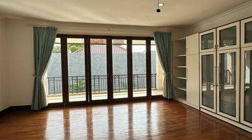 Gambar 4 House For Rent In Dharmawangsa, Strategic And Prime Location