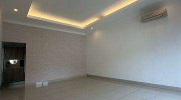 Gambar 3 Single House For Rent (space Parking Very Spacious) In Kemang Dalam 