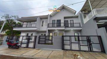 Gambar 1 Dijual Rumah Classic 2 Lantai Siap Huni Di Bsd City Tang-Sel