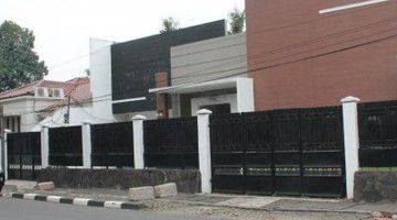 Gambar 1 Rumah di Jl. Darmawangsa kebayoran baru jaksel