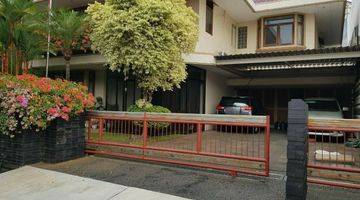 Gambar 1 Rumah 2 Lantai Semi Furnished SHM di Bukit Gading Villa Cluster Tampak Siring, Jakarta Utara