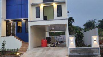 Gambar 1 Rumah Modern Clasic 2 lantai di Depok Tengah Rumah di Jalan boelevard GDC Sukmajaya Depok