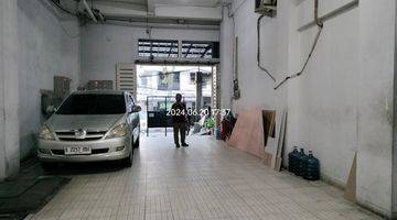 Gambar 2 Disewa Bangunan 5 Lantai Jakbar Lt 1 Basement 